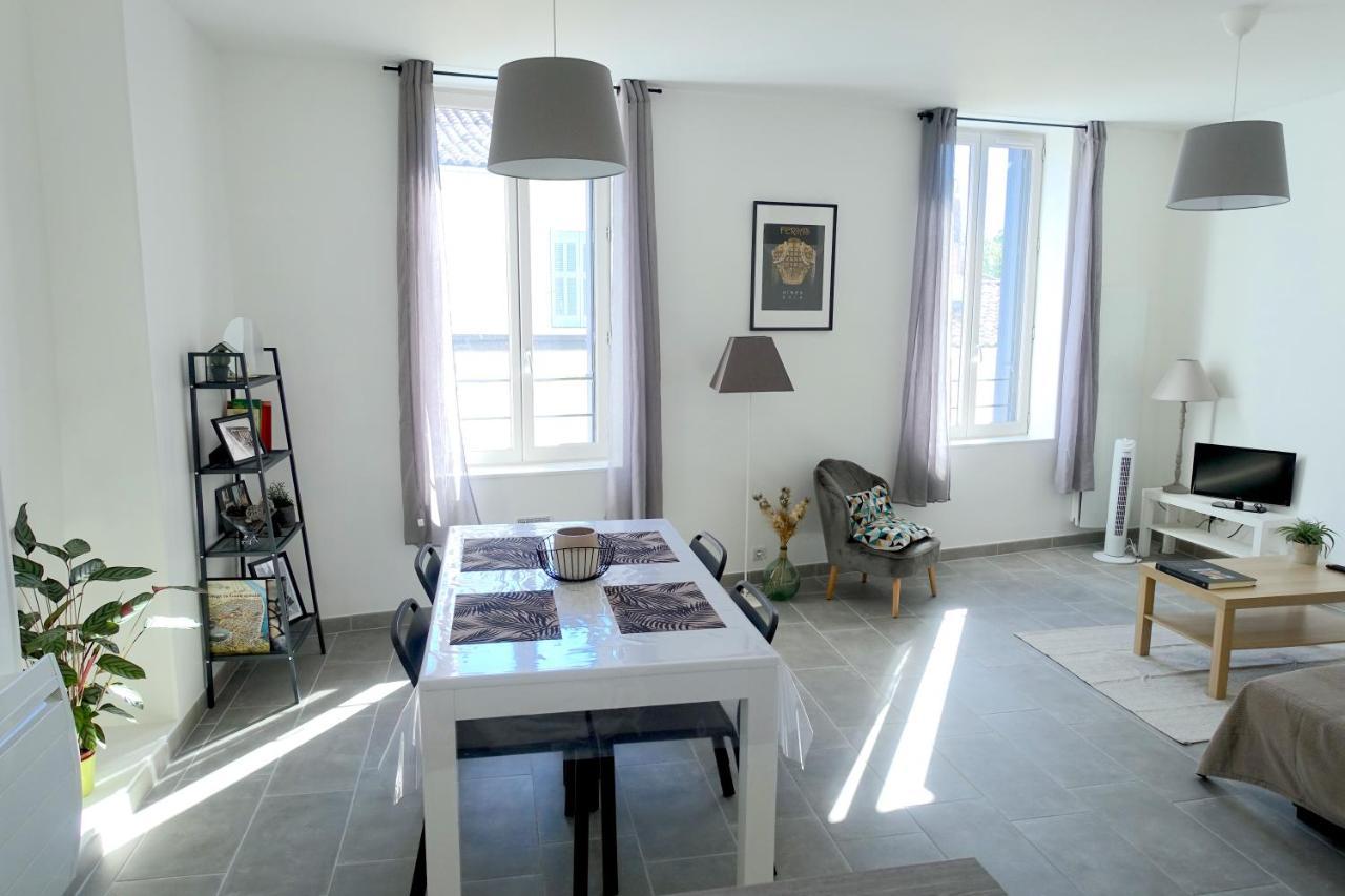 Maison Carree/Coeur Historique De Nimes - Superbe Appt 55M² Exterior photo